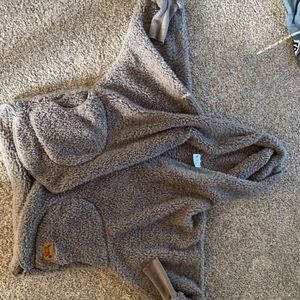 One size fits all nordic beach cover up